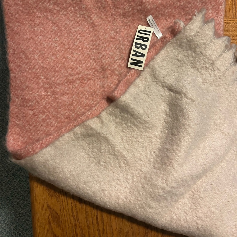 Urban outfitters Sonia Nubby scarf - Picture 4 of 6